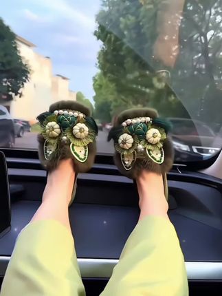 虎头鞋#女生的快乐就是这么简单 #ootd穿搭 #虎头鞋 #老虎鞋@DOU+小助手 @巨量千川