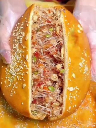 广东特产拖罗饼,1分皮9分馅,皮酥松软,口感特别好#化州特产拖罗饼 #地方特色美食 #大人小孩都爱吃 #软糯香甜 #快来一起尝个鲜