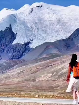 我开始我的流浪,踏上离家的远方#保持热爱奔赴山海 #国庆旅行第一站 #960万平方公里的辽阔远方 #自由和远方 #我开始我的流浪