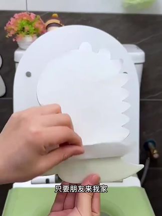 【到手4张】可爱卡通毛毡马桶贴浴室自粘防水香薰除臭贴装饰贴