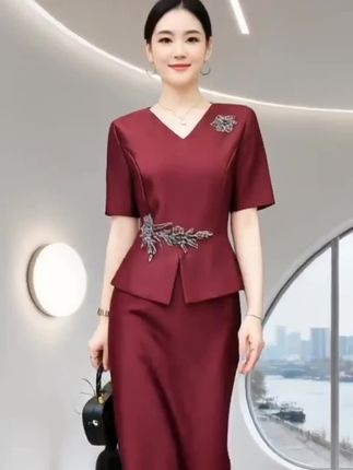 #内娱琥珀系中女的力量感 #说好的随便穿穿去看秀 #谁能拒绝舒华 cleanfit 风1#早秋焦糖色氛围感穿搭 #琥珀系拉抽屉变装