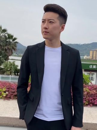 春秋新款男士商务正装,修身显气质#品质男装 #西装外套 #谁穿谁好看#简约时尚 #穿出自己的风格
