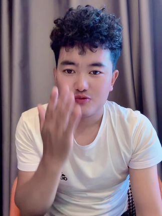 @夏孜绰绰 🙏🏻🙏🏻🙏🏻