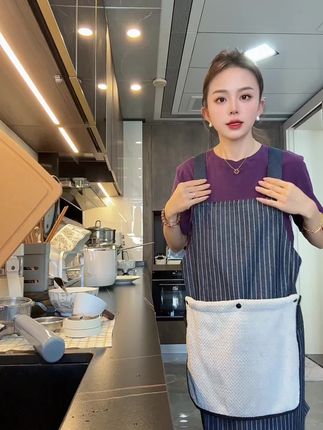 最近爱上了做饭#围裙 #厨房 #小厨房