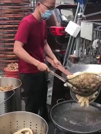 #油炸猪皮 #无添加 #无毛无异味 #油少皮厚 #厂家直发 好吃不贵