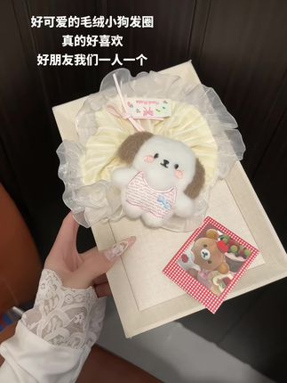 这么可爱的发圈当然要和好朋友一起戴咯~#发饰 #大肠发圈 #发圈头绳 #发圈 #在抖音入手的好东西