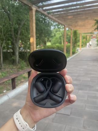 运动让人快乐 让人自信 怎能不爱呢#竹林鸟抚琴#开放式耳机#跑步#健身#耳机分我一半