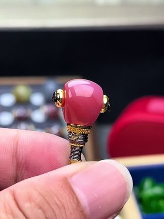 文玩配饰原矿满沙粉糯玛瑙分体三通尺寸10mm左右#文玩 #文玩配饰 #文玩爱好者 #文玩手串 #万物皆可盘