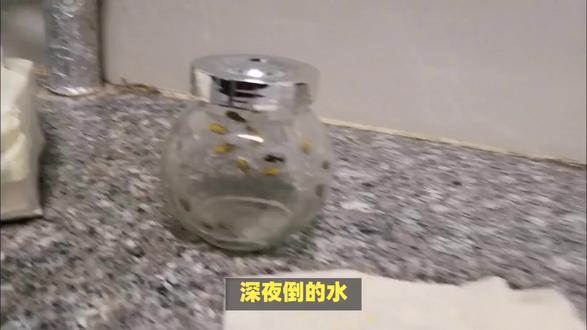 你家的隔夜水杯里,可能藏着看不见的"果冻杀手"