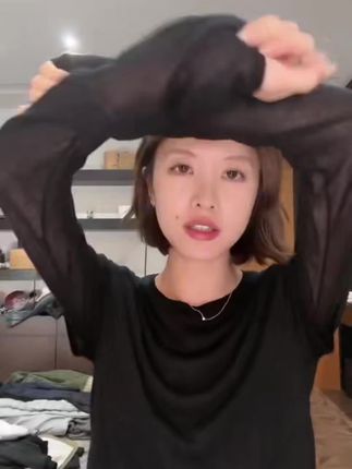 #今日穿搭 天丝负责透气清爽,羊毛负责保暖,适合早晚温差大的季节,修身但不紧身,微宽松廓形对身材包容性高#时髦穿搭 #每日搭配分享