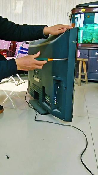 修好电视看春晚#家电维修 #电视维修 #创维电视 #自己动手丰衣足食