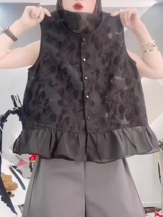 夏季新款气质百搭显瘦设计感提花暗纹背心无袖衬衫女款上衣8035#夏季新款 #完美搭配 #无袖衬衫 #显瘦穿搭 #设计感穿搭