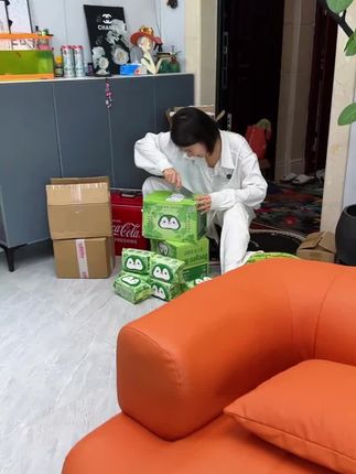 #德佑 你也太懂!#湿厕纸 加入了艾草精华,纸张又大又厚,用着巨清爽!#艾草湿厕纸 #亲测分享 #生活必备