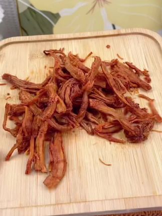 纯纯猪后腿肉制作的猪肉条,味中味儿时的记忆#抖音美食推荐官 #好吃到停不下来 #解馋 #这也太好吃了 #舌尖上的味道