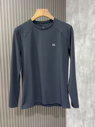 #户外运动服饰 #休闲长袖t #面料柔软舒适 #潮流穿搭 #百搭t恤