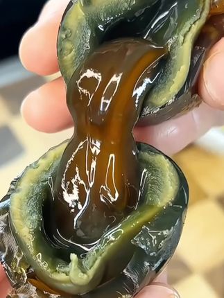 中秋必备!鄱阳湖松花皮蛋,溏心不麻嘴 ,可以直接吃,凉拌,煮粥,做汤都可以,无铅工艺吃着放心,品牌保证售后无忧#皮蛋 #鄱阳湖 # 无铅工艺 #无铅皮蛋 sw