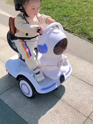 儿童电动车太空人旋转车宝宝遥控瓦力车小孩充电平衡车旋转漂移车#儿童电动车#儿童电动旋转车#儿童平衡车滑行车