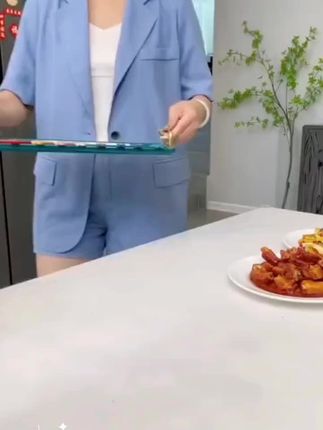 这国潮风的彩色合金筷子,每双颜色都不一样,耐高温,既干净又卫生。真心推荐给大家,超有颜值的餐具,真的超级棒!#种草 #国潮筷子 #独色筷 #美美餐具 #好货分享🔥