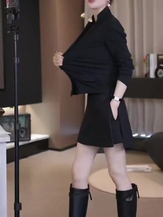版型太好了,单穿打底都好看,也可以是个小外套~#日常生活 #日常生活