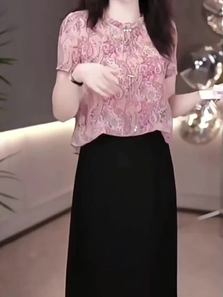 @青豆小屋 #我要上热门🔥 #假两件连衣裙#连衣裙#时尚气质穿搭 #青豆小屋@DOU+上热门