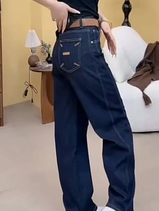 #时髦穿搭 #简约大气 #显瘦牛仔裤 #显高显瘦显腿长 #@DOU+上热门