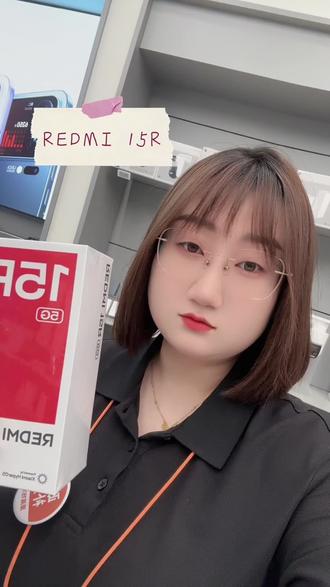 📱红米15R
6.9英寸大屏
♥6000Ah大电池
可当工作备用机,也可供长辈使用