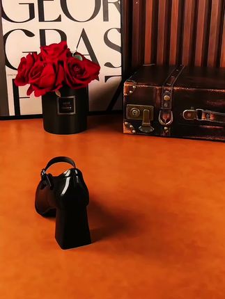 #女鞋穿搭 #好物分享 #软底软面超好穿 #女浅口皮鞋 @抖音小助手
