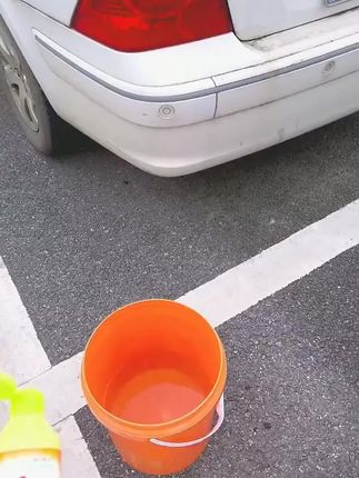 洗车再也不用发愁啦!这款洗车神器,一喷一擦,轻松洗车!