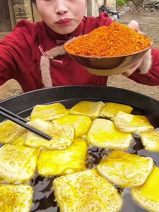 老乡们要的贵州大方豆干豆干来了!喜欢吃的老乡赶紧下手了#贵州大方六龙手撕豆干 #大方手撕豆腐 #妈呀太香了