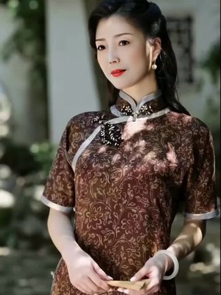 亲爱的粉丝们,大家下午好祝大家周末快乐!#自己的健康自己做主 #对你的爱永远多一点黎明 #记忆再现 #往日的自己 #草原请你来原唱