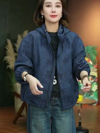 #卫衣控 #秋季外套 #设计感穿搭 #提花卫衣 #休闲卫衣