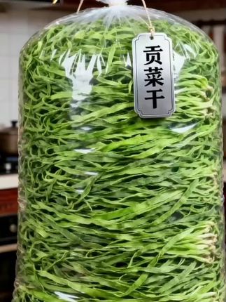 救命!这贡菜干也太绝了😆 泡发后依旧脆爽多汁,嚼起来咯嘣响,好品质一眼看穿。不管是凉拌当小菜,还是加进火锅、炒肉里,都能瞬间提味,囤货必入! #贡菜干 #干货囤货 #家常菜食材 #贡菜 #贡菜火锅吃法 @DOU+上热门 @DOU+小助手