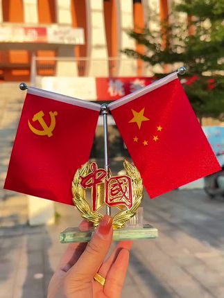 #强烈推荐 这就是外国人永远理解不了的,独属于中国人的浪漫,这一刻如果信仰有颜色,那一定是中国红!#致敬 #爱国 #中国红 #五星红旗🇨🇳
