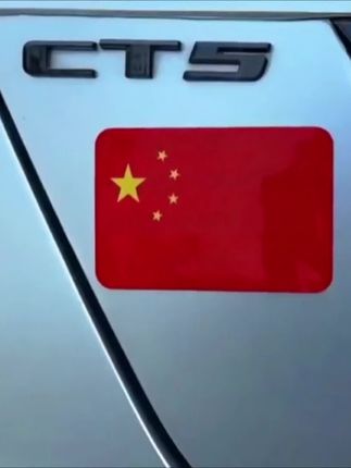人呐!没有谁配不上谁两块钱一包的盐,可以配上 万一桌的菜但上万的菜没有盐,也是淡然无味