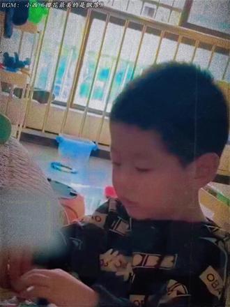 女子和婆婆吵架 却被儿子教训要尊重老人#绘画 #情感 #歌曲樱花最美是飘落 #孩子