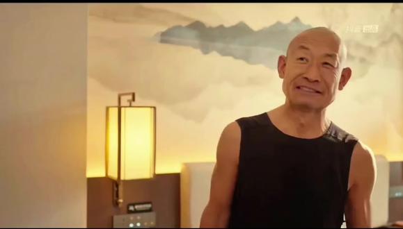 “你的任务难吗”
“我都忘了,都过去了”#冬泳怪鸽#抖音人物故事 #热门 #冬泳怪鸽