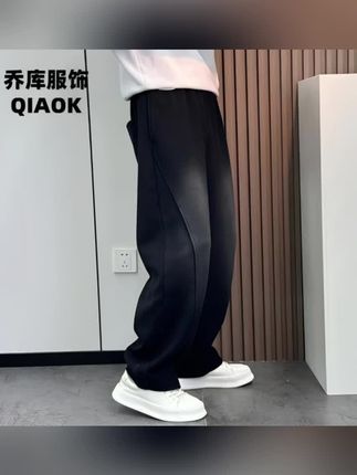 #弯刀裤 #牛仔裤 秋季新品潮牌阔腿直筒高街潮流大码休闲长裤弯刀裤秋季裤子男潮#休闲裤 #秋季穿搭 #爆款热卖中