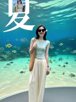 姐妹们,这套真的太适合夏天了!薄荷绿短袖搭配山本裤,上身显白又温柔,给人一种清新小家碧玉的感觉。整套都是轻薄透气的面料,夏天穿也不闷热,而且颜色很显肤白,黄黑皮也能轻松驾驭。宽松版型对身材包容性很强,梨形、腿粗都能穿,喜欢的姐妹快试试!#优雅气质#好物分享#上热门 #爆款推荐分享 #夏季穿搭