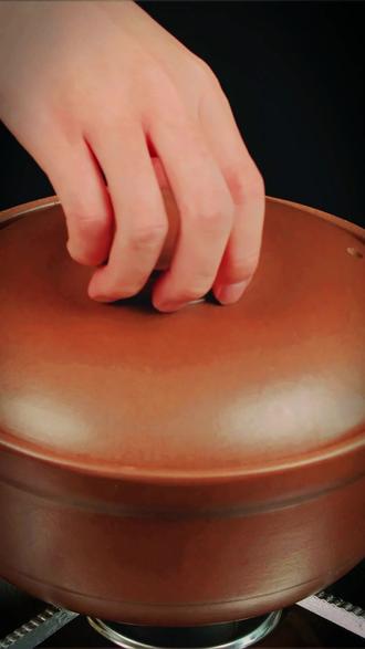 够好味,够足料,火腿煲鱼汤#金华火腿 #年夜饭