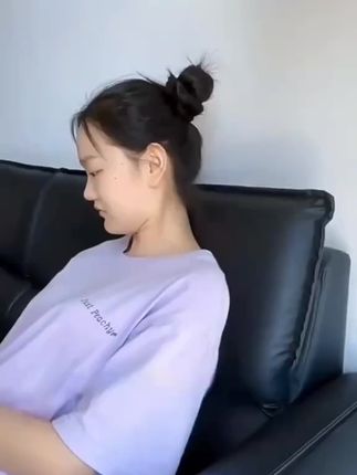 久坐脖子酸?躺下舒展一下吧! #好物推荐 晒豆松弛感颈椎按摩枕指压枕枕头家用颈椎脖子疏通头肩按摩器舒服#按摩枕 #指压枕枕头家 #脖子疏通头肩 #晒豆松弛感颈椎