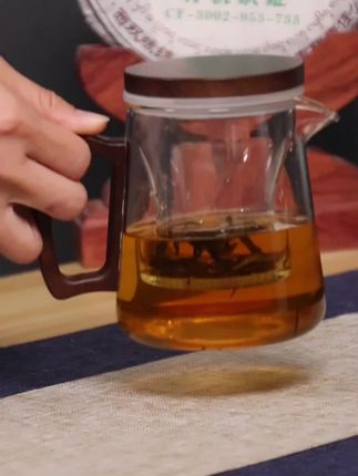 胡桃木把泡茶壶耐高温玻璃泡茶杯全玻璃滤网内胆泡茶神器#茶生活 #茶具 #茶器之美 #茶具好物推荐 #泡茶壶