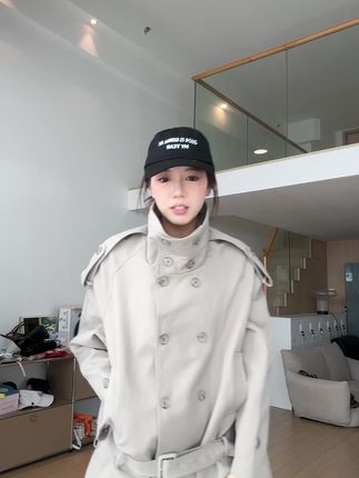 HHYB Hello2025冬季军绿色立领弧形肩廓形短款风衣外套H70032