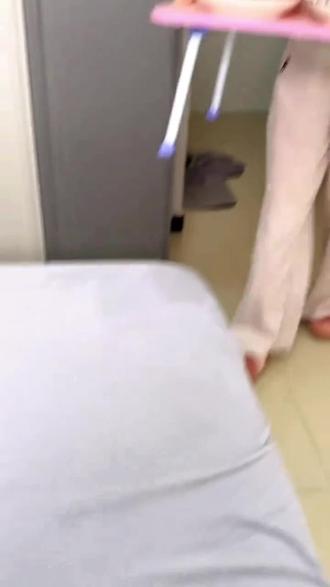 最好的感情是一个忍着一个让着,才能幸福的过着,感情就是吵吵闹闹,有了感情就会吃醋,不吵不闹不吃醋那叫感情吗。