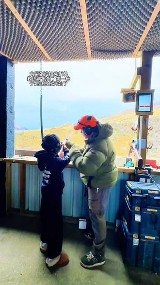 小伙子第一次体验真家伙#瓦纳卡射击 #新西兰合法射击