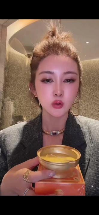 最近发生事情太多了,纳迪尔放弃一切,选择了公主,两个人相爱就让过去都过去吧#港风对口型情感共鸣 #盈公主和纳迪尔