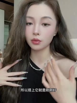 戴上这串笑脸水晶手链,瞬间提升气质显白又百搭! 这个冬天一定要戴的手链!戴上它心情都变好啦~快来看看吧~感谢@张咸salt-分享#白水晶 #天然水晶 #天然白水晶 #水晶手串 #笑脸手链