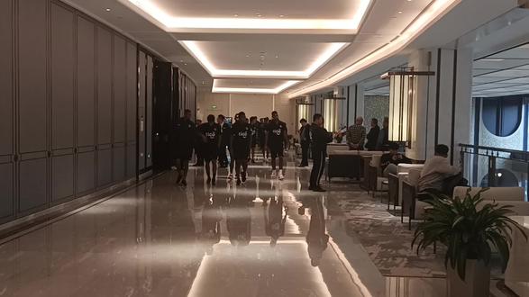 距离2023年“虹桥杯”美洲队中国行青岛赛区:青岛海牛队VS巴拿马国家男子足球队的比赛还有一天。让我们共同期待明晚的“牛马大战”吧#足球 #青岛海牛队#巴拿马国家男子足球队 #美洲队中国行