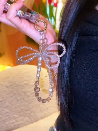 姐妹送给我的手机链,美到我的心巴上了!#手机链#手机挂绳 #链条 #斜挂手机链# #仙女必备