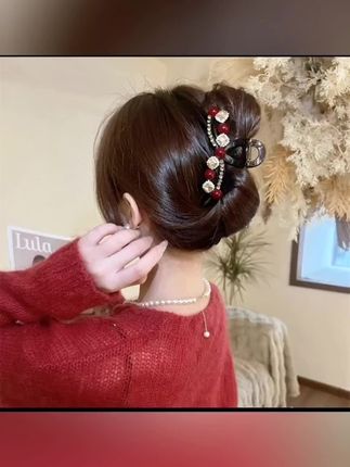 新年红色闪闪珠珠抓夹女高级感过年发夹后脑勺鲨鱼夹发卡头饰
