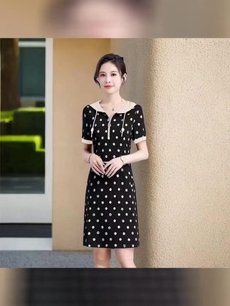 夏天穿这条连衣裙,轻松回头率爆表! 姐妹们!这个裙子真的太好穿了!!关键现在有运费险!不拍白看!喜欢就赶紧冲吧~#面料柔软舒适#高级感穿搭#连衣裙#气质穿搭#预制国庆出游穿搭